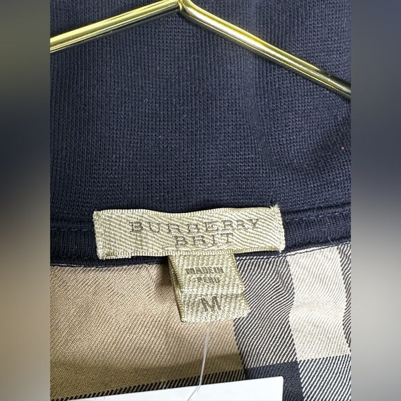 COPY - Burberry Quarter - Picture 3 of 5